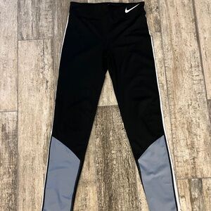 Youth Nike Leggings - Size XL